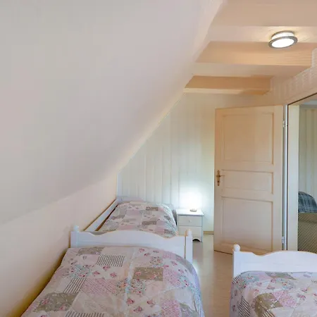 Deichhaus Bullerbue Holiday home Dagebuell
